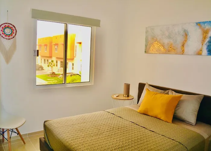 Cozy 2-bedroom With Amenities Apartment