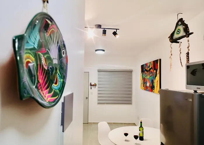 Cozy 2-bedroom With Amenities Apartment *