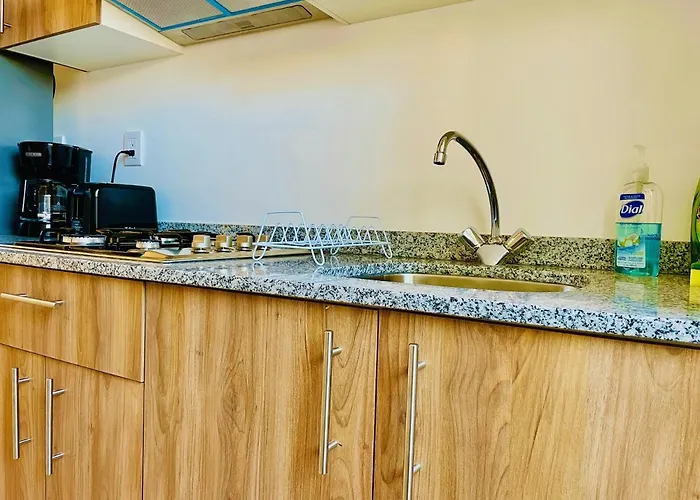 Cozy 2-bedroom With Amenities