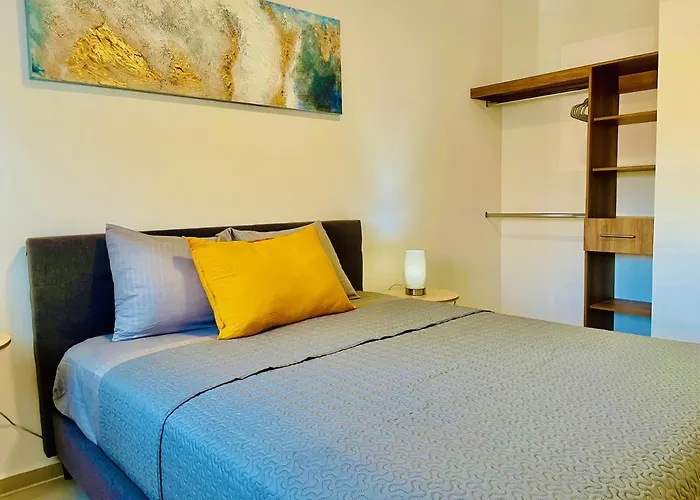 Apartment Cozy 2-bedroom With Amenities