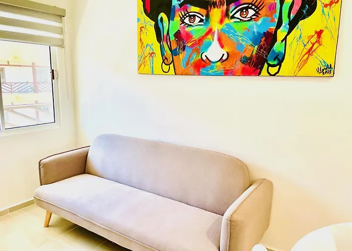 Apartment Cozy 2-bedroom With Amenities *